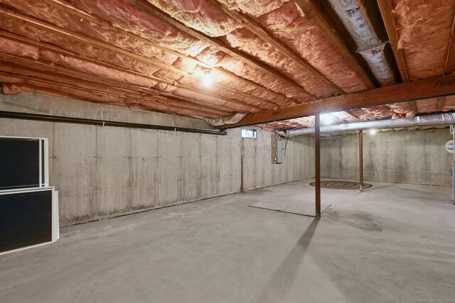 6 Mountainview Cir Unit 6, Ellington, CT 06029 - unfinished basement featuring electric panel