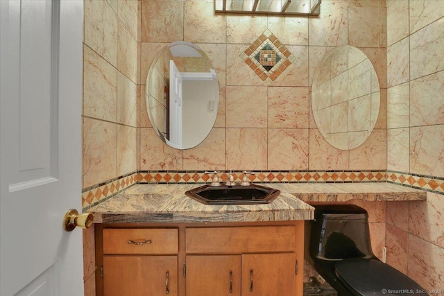 53 Montclair Dr, Manchester, CT 06042 - bathroom featuring vanity and backsplash