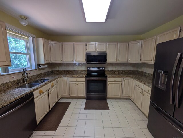 61 Basking Brook Ln, Shelton, CT 06484 - photo 3