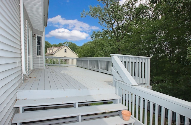 29 Quarry Ln, Hamden, CT 06518 - view of deck