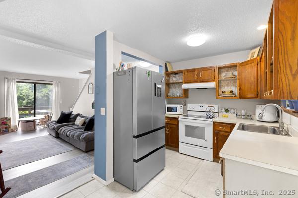 157 Shelter Rock Rd Unit 51, Danbury, CT 06810 - photo 8