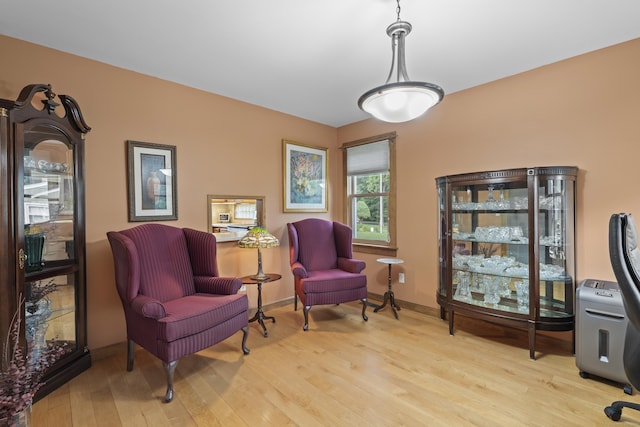 34 Joyce St, Guilford, CT 06437 - living area with wood finished floors and baseboards