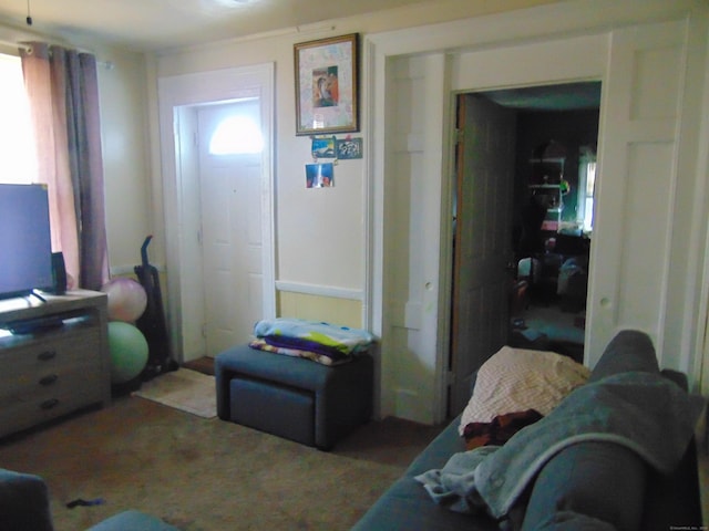 69 W Liberty St, Waterbury, CT 06706 - view of living room