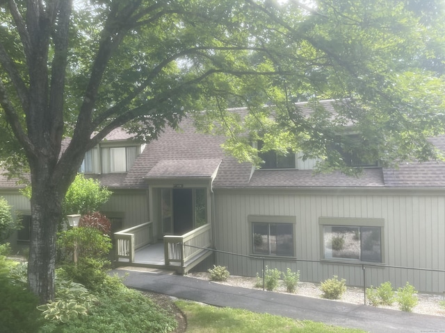 277 Heritage Vlg Unit C, Southbury, CT 06488 - rear view of property with a shingled roof