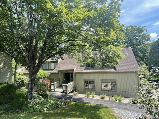 277 Heritage Vlg Unit C, Southbury, CT 06488 - view of front of property with roof with shingles