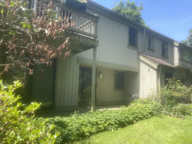 277 Heritage Vlg Unit C, Southbury, CT 06488 - view of property exterior featuring a balcony