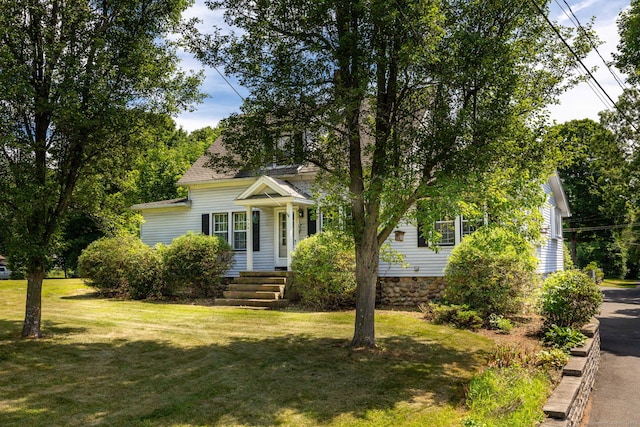 934 Jerome Ave, Bristol, CT 06010 - view of front of property with a front yard and a porch