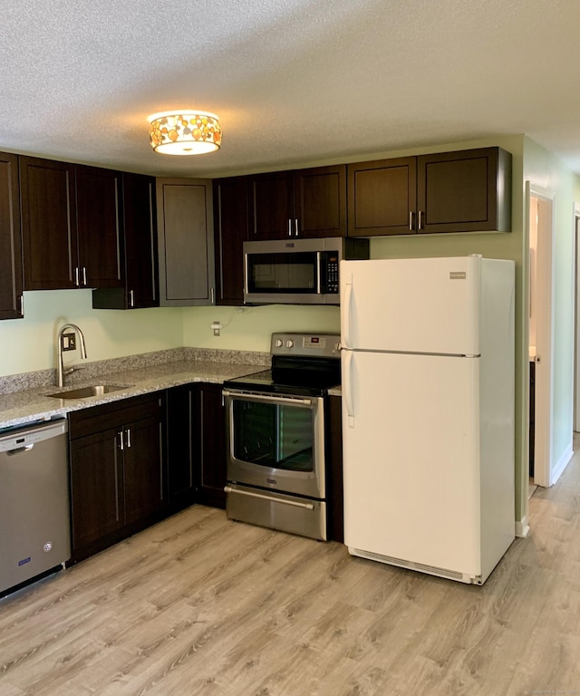 1305 Harbor View Dr Unit 1305, Rocky Hill, CT 06067 - photo 6