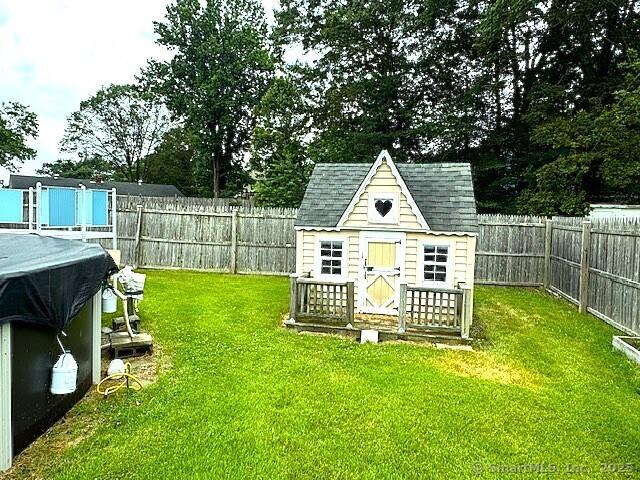 21 Eastwood Rd, Bridgeport, CT 06606 - fenced backyard with a shed