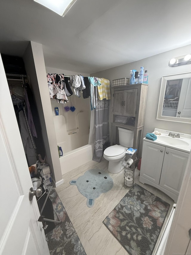 72 School St, Norwich, CT 06360 - full bath featuring vanity, shower / tub combo with curtain, and a spacious closet