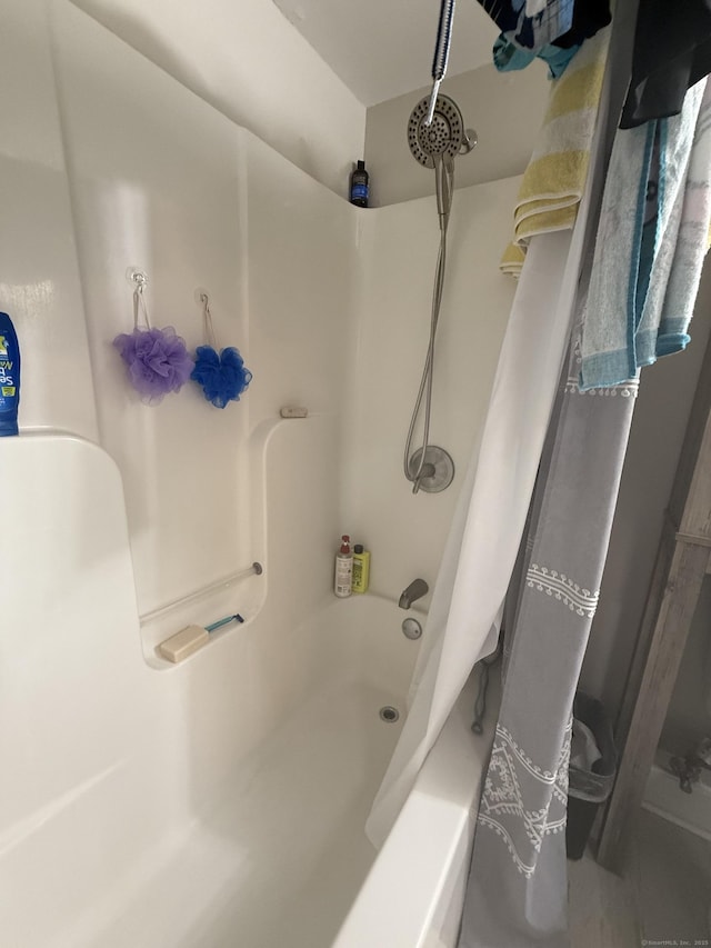 72 School St, Norwich, CT 06360 - full bathroom featuring shower / bath combination with curtain