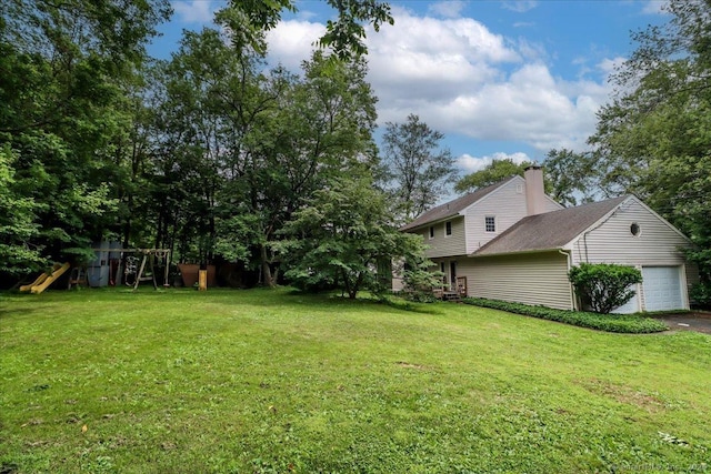 17 Robinhood Rd, Danbury, CT 06811 - view of green lawn