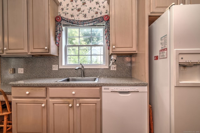 507 Elk Run Unit 507, Shelton, CT 06484 - kitchen featuring white appliances and decorative backsplash