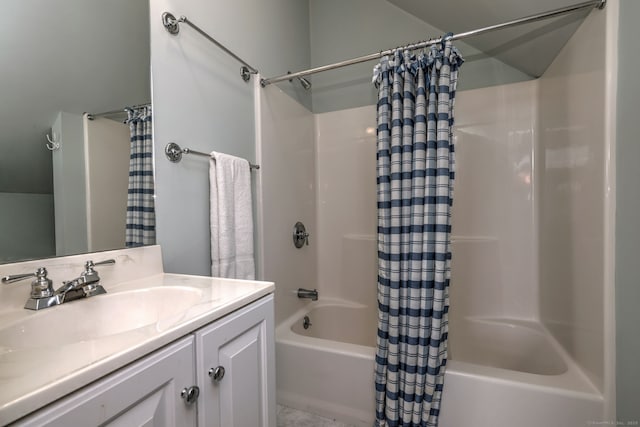 507 Elk Run Unit 507, Shelton, CT 06484 - full bath featuring shower / tub combo and vanity