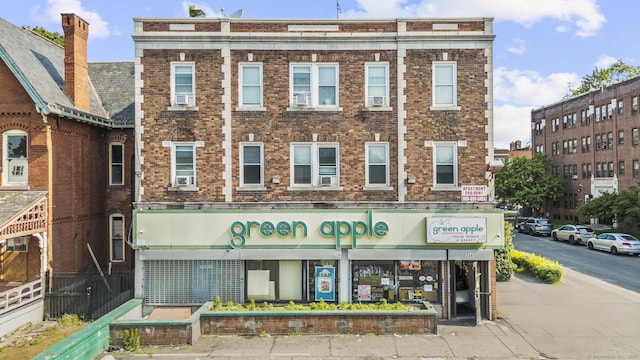 264 Farmington Ave, Hartford, CT 06105 - photo 1