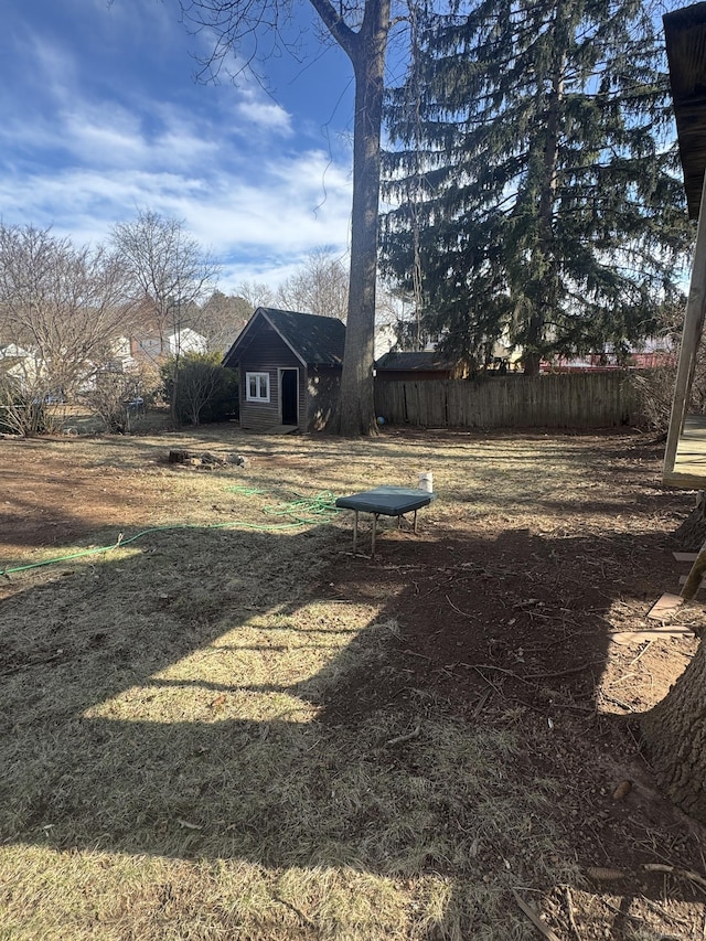 28 Devon Dr, Manchester, CT 06040 - view of yard featuring an outdoor structure