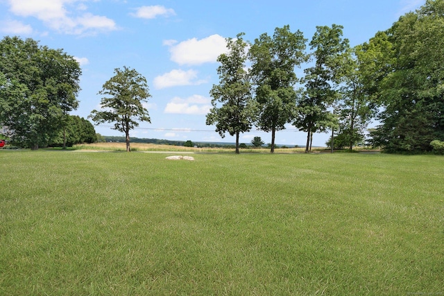 30 Tyrone Rd, Pomfret, CT 06259 - view of grassy yard