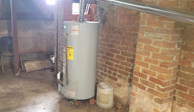127 S Main St, East Windsor, CT 06088 - utilities featuring water heater