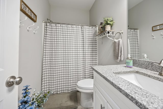 105 Hidden Pines Cir, Meriden, CT 06451 - full bath featuring vanity, curtained shower, and tile patterned flooring