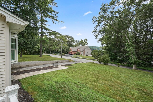 471 Moosup Pond Rd, Plainfield, CT 06354 - view of green lawn