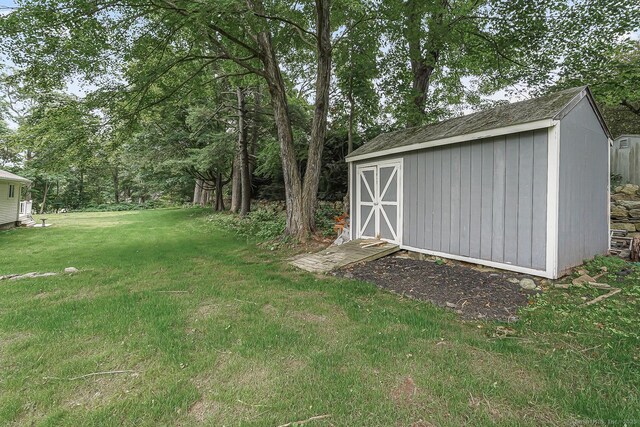 471 Moosup Pond Rd, Plainfield, CT 06354 - view of grassy yard with a storage unit