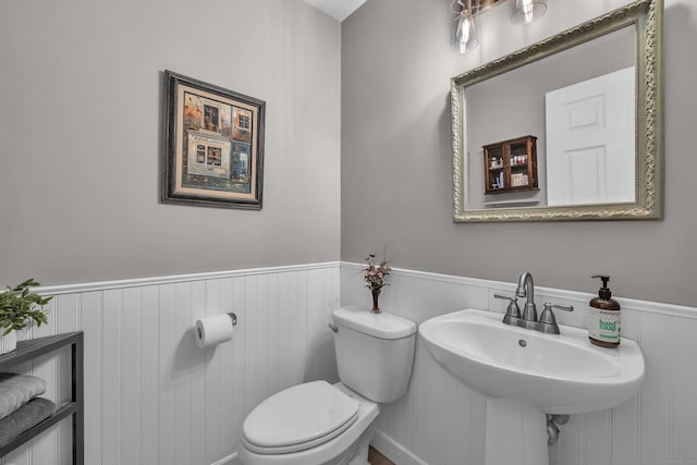 41 Palmer St Unit 20, Norwich, CT 06360 - half bath featuring a wainscoted wall and toilet