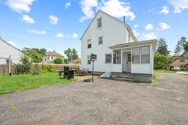 21 Walter Pl, East Hartford, CT 06108 - photo 32