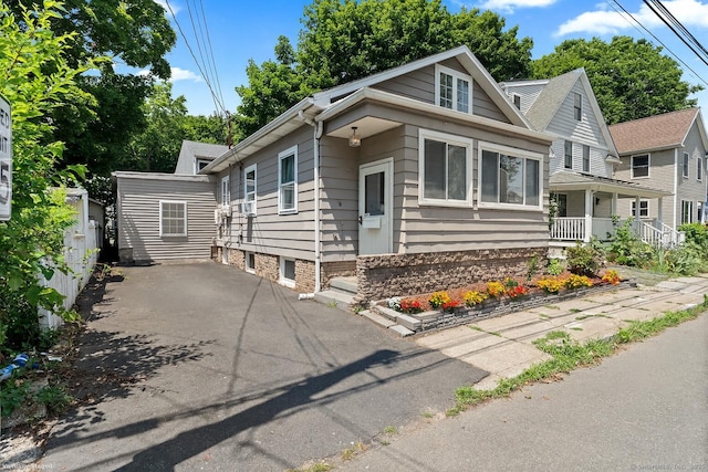 9 Willow St, Milford, CT 06460 - photo 2