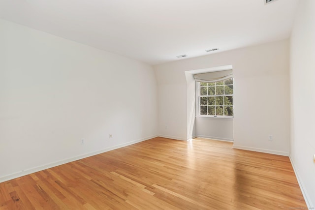 21 Lakeview Ave Unit 21, New Canaan, CT 06840 - unfurnished room with light wood finished floors and baseboards