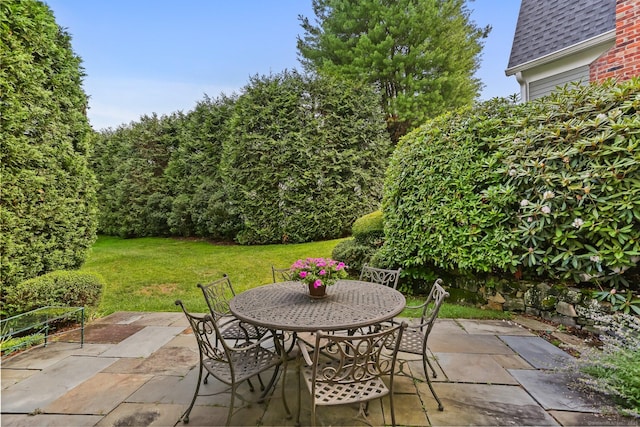 21 Lakeview Ave Unit 21, New Canaan, CT 06840 - view of patio featuring outdoor dining space