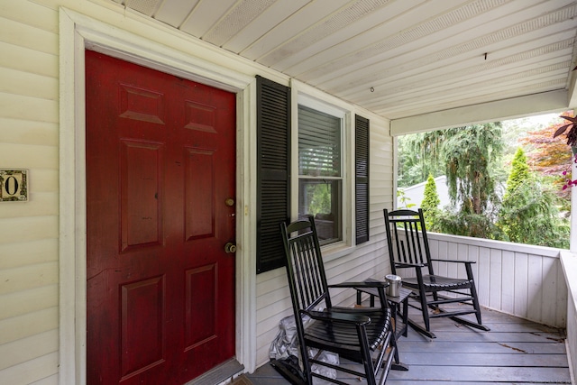 610 S Elm St, Wallingford, CT 06492 - doorway to property with covered porch