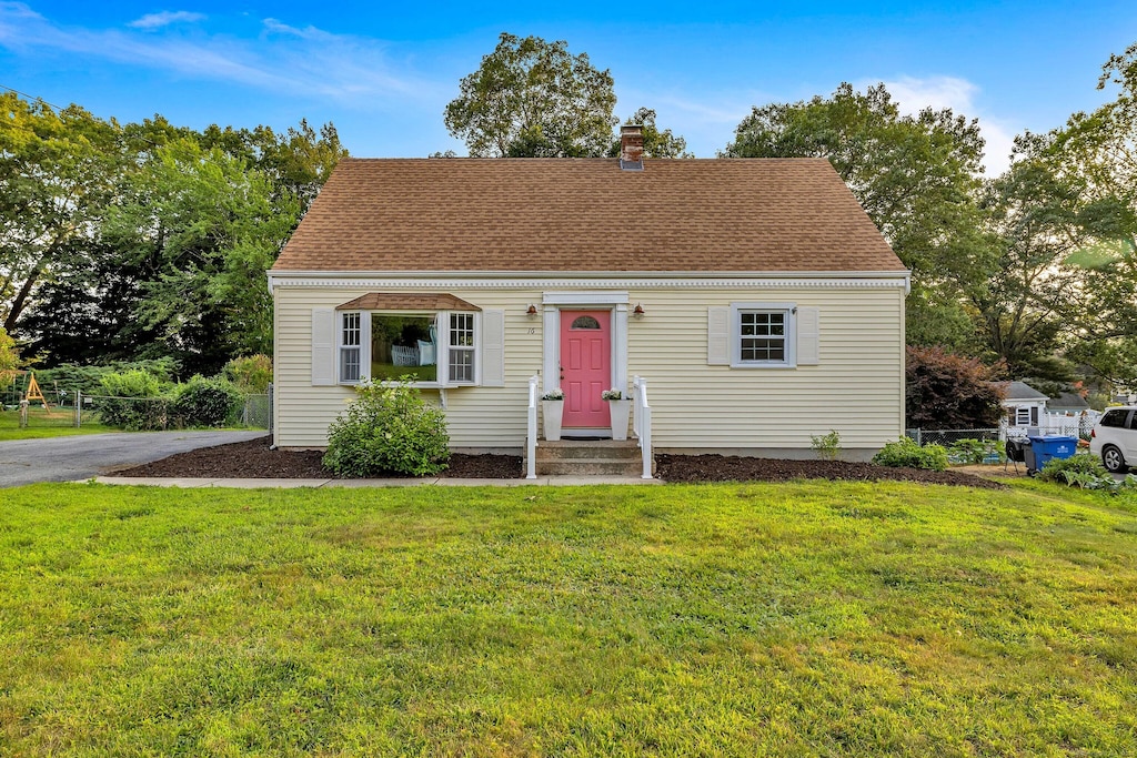 16 Laurel Dr, Montville, CT 06370 - photo 1
