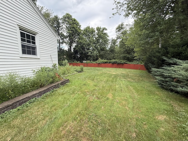 31 Glenwood Rd, Wethersfield, CT 06109 - view of yard