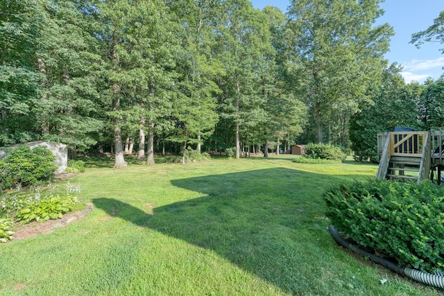 279 Annelise Ave, Southington, CT 06489 - view of grassy yard featuring a deck