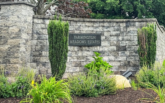 1325 Farmington Ave Apt 11, Bristol, CT 06010 - view of community sign