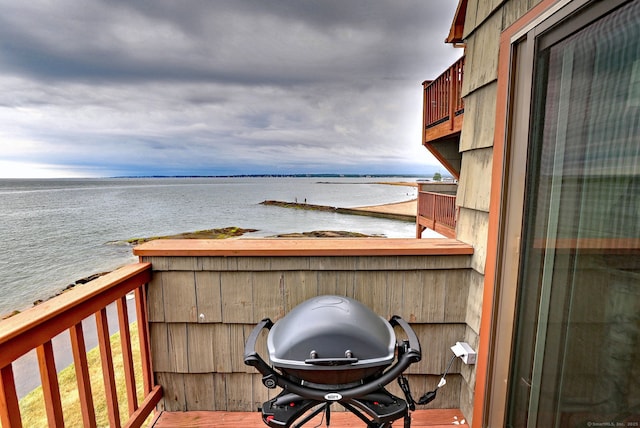 2 Old Town Hwy Unit 45, East Haven, CT 06512 - balcony with a water view
