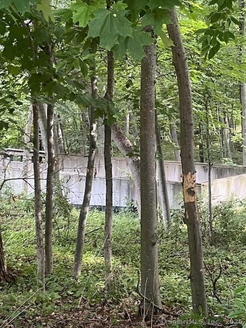 539 Fairway Rd, Orange, CT 06477
