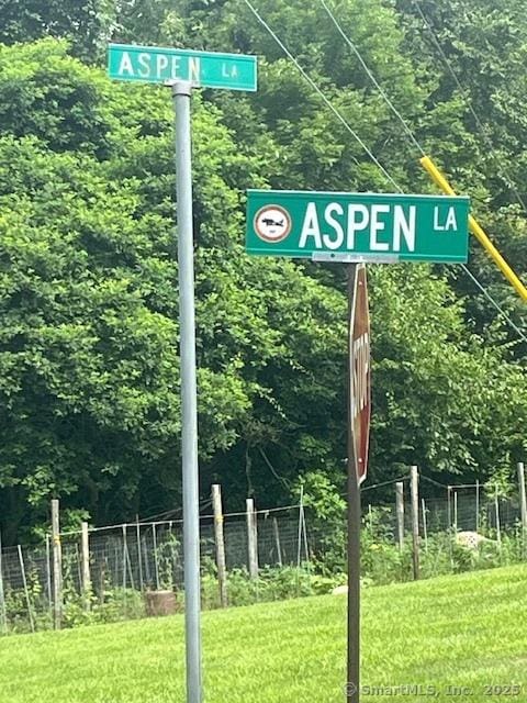 539 Fairway Rd, Orange, CT 06477