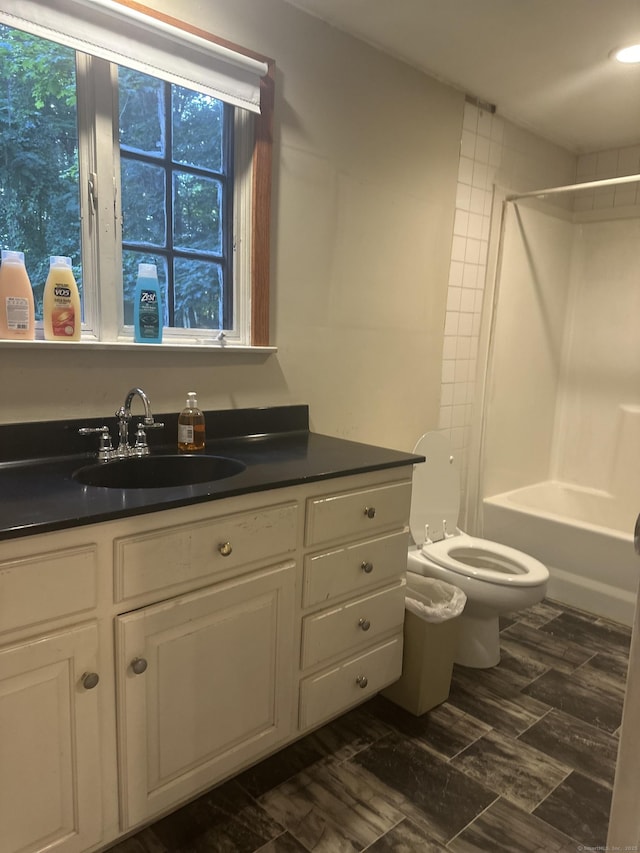 25 Goose Green Rd, Barkhamsted, CT 06063 - full bath featuring vanity and tub / shower combination