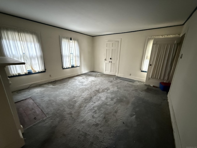 27 Longview Ave, Fairfield, CT 06824 - carpeted empty room featuring baseboards