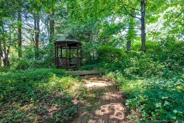 6 Trolley Xing, Old Saybrook, CT 06475 - view of yard with a gazebo
