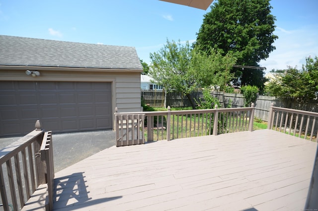 954 Birmingham St, Bridgeport, CT 06606 - wooden terrace featuring a garage