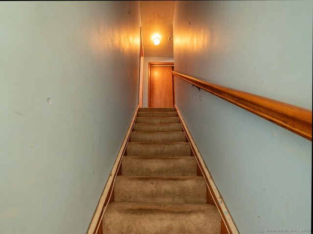 466 Middeltown Ave Unit 17, New Haven, CT 06513 - stairs with carpet