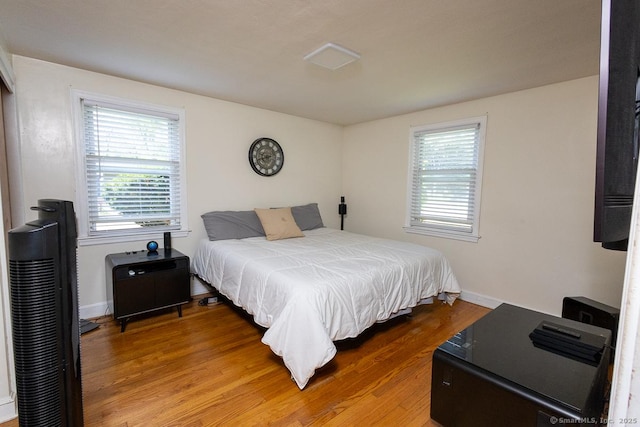136 Chatham St, Hartford, CT 06112 - bedroom featuring light wood-style flooring and baseboards