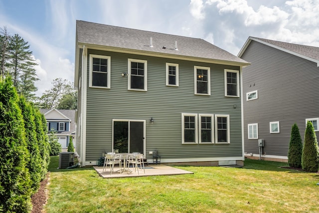 21 Hendricks Ln, Simsbury, CT 06070 - rear view of house featuring a patio area and a yard