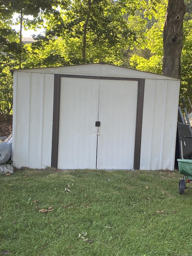 28 Union St, Plymouth, CT 06786 - view of shed