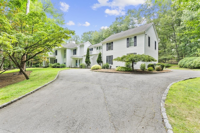 101 Brambley Hedge Cir, Fairfield, CT 06824 - photo 2