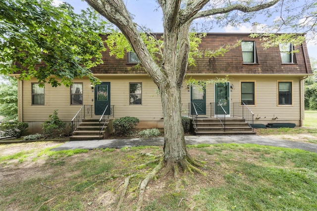 11 Bay Path Way Unit 11, Branford, CT 06405 - view of front facade featuring roof with shingles and a front yard
