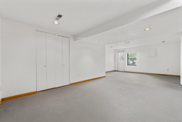 11 Bay Path Way Unit 11, Branford, CT 06405 - unfurnished living room with baseboards and recessed lighting