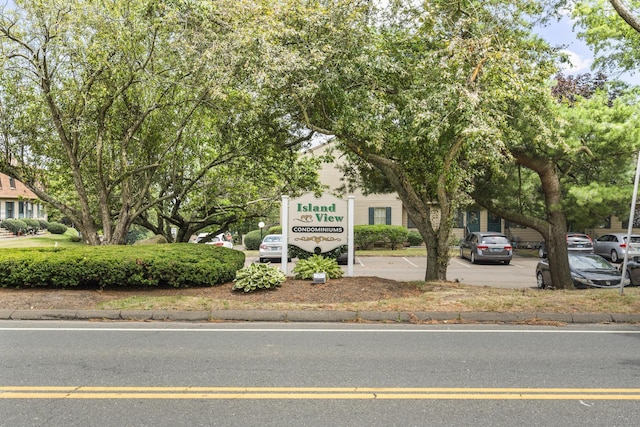 11 Bay Path Way Unit 11, Branford, CT 06405 - view of front of house featuring uncovered parking
